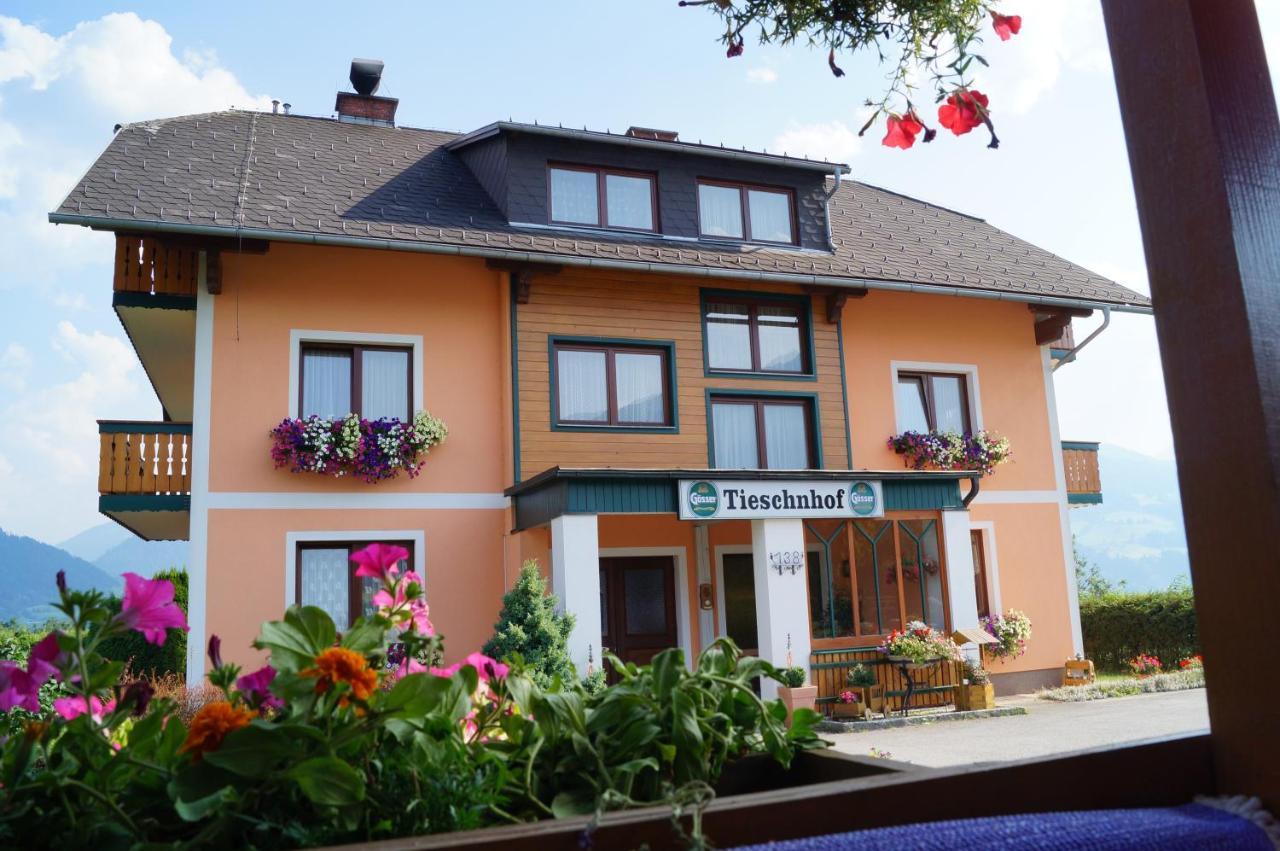 Tieschnhof Hotell Grobming Exteriör bild