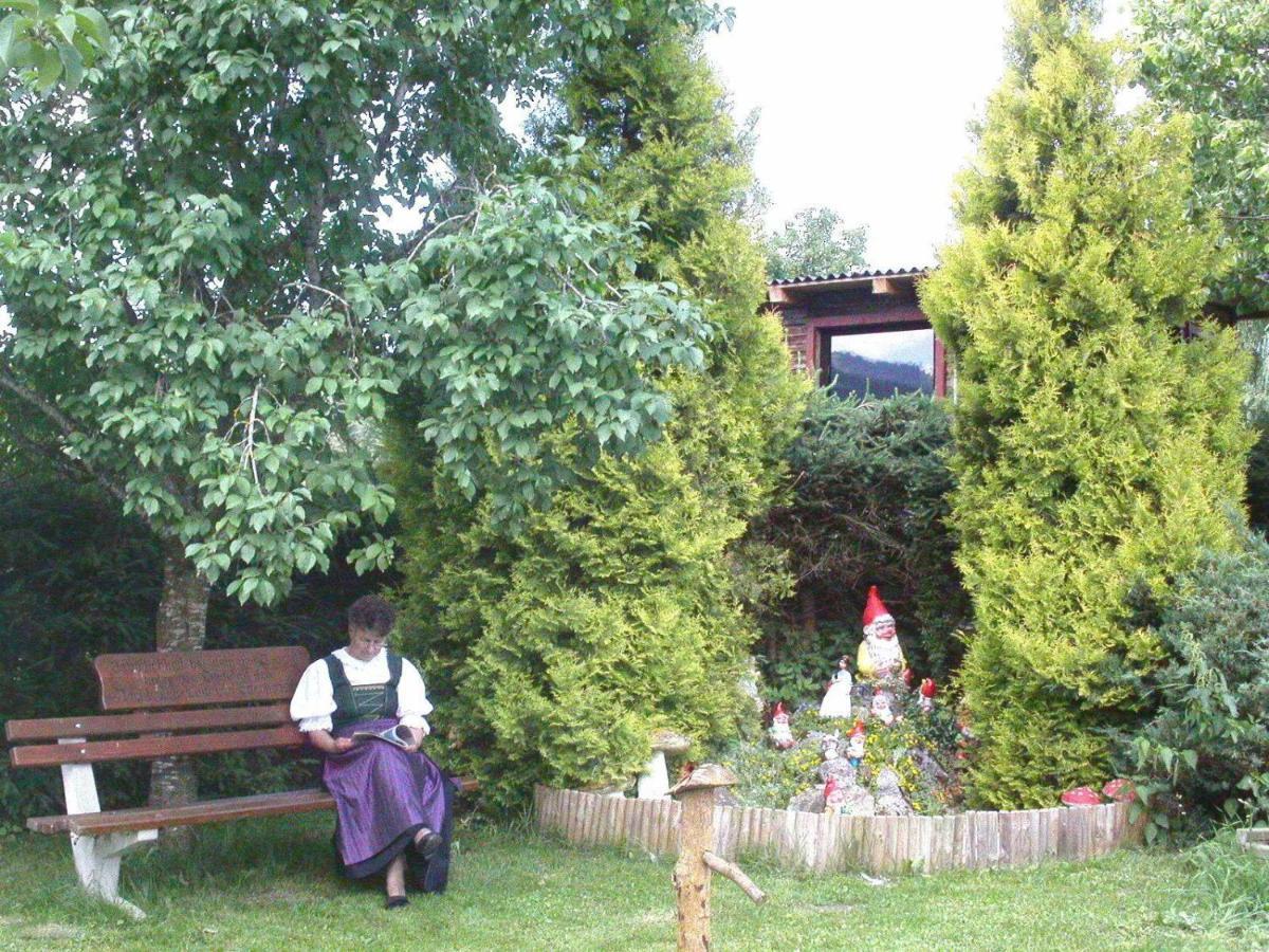 Tieschnhof Hotell Grobming Exteriör bild