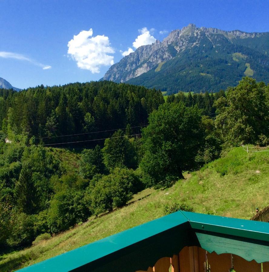 Tieschnhof Hotell Grobming Exteriör bild